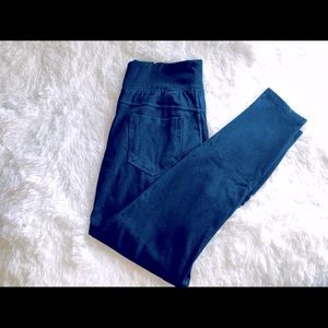 Super Cute Jeggings.